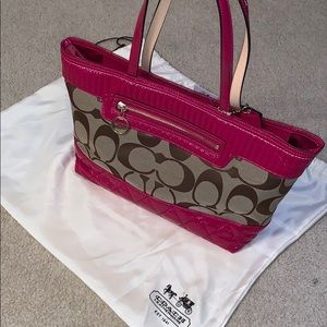 Coach Pop Signature Tote Khaki Magenta NWT